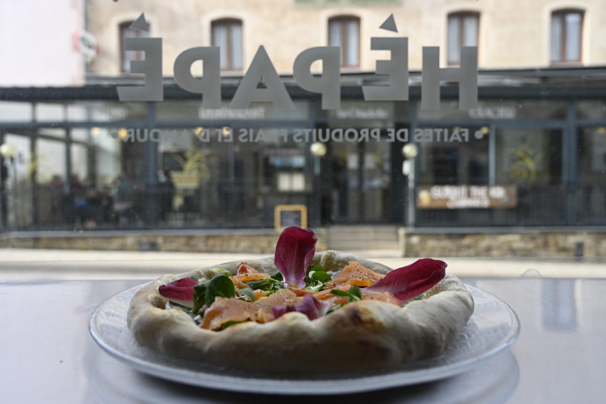 PIZZERIA HE PAPE