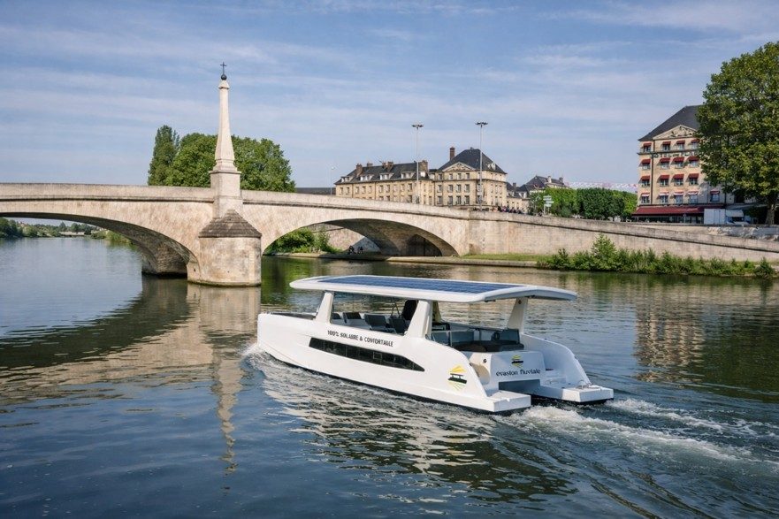 Évasion fluviale - Navigation douce en catamaran 100% électrique