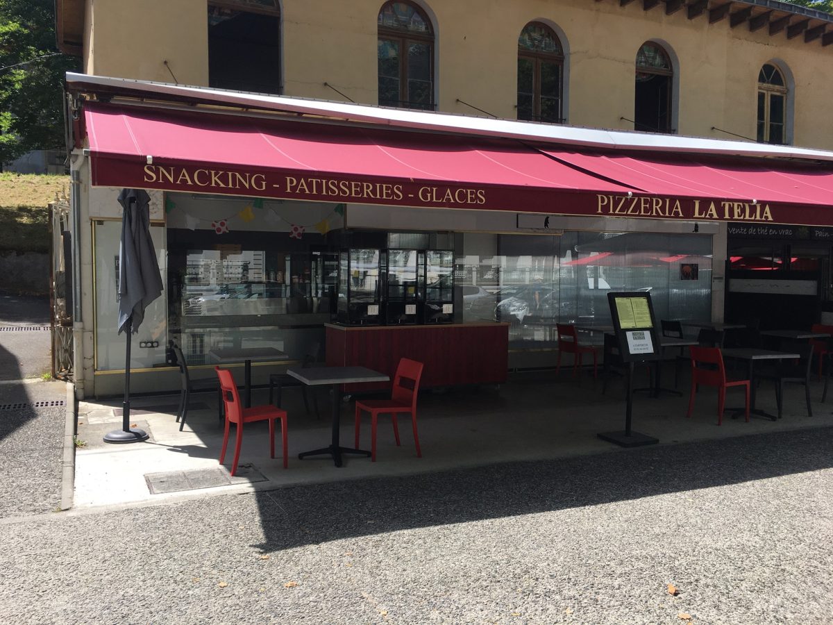 LA TÉLIA