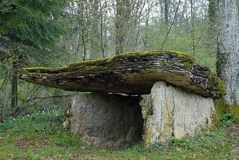 Dolmen "La Pierre Alot"