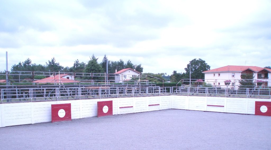 Arènes