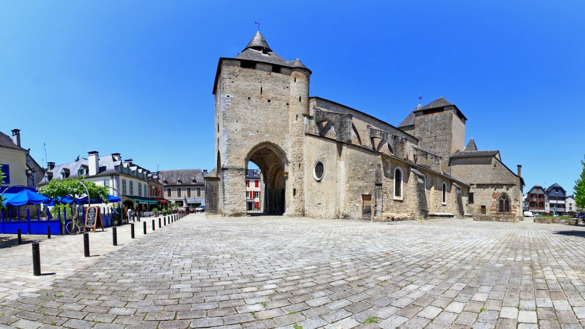 Tèrra Aventura : "Saint-Grat, tous évêque toi !"