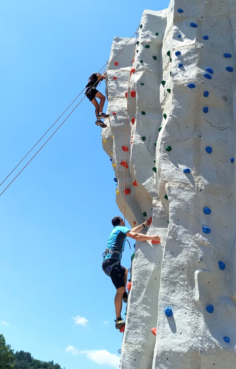 Tour d'escalade : BASE Sports Loisirs Vézère