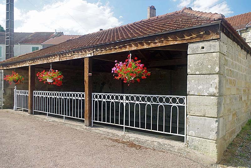 Lavoir de Varennes-sur-Amance (1)