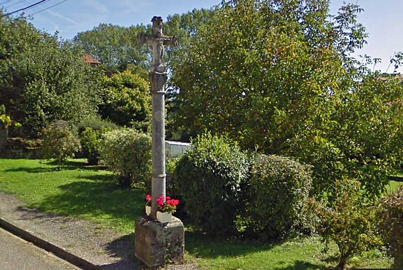 Croix XVe siècle de Plesnoy (1)
