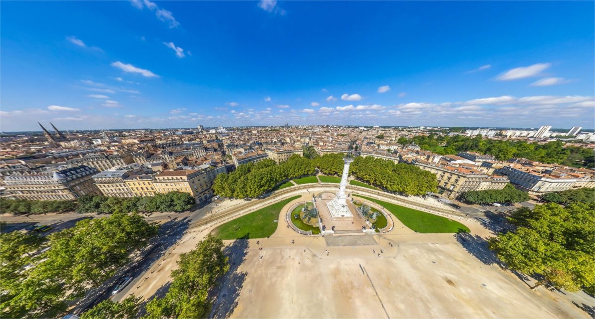 Esplanade des Quinconces et le monument aux Girondins