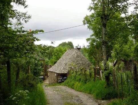 Le four banal de Lestrade (Castelnau-de-Mandailles)