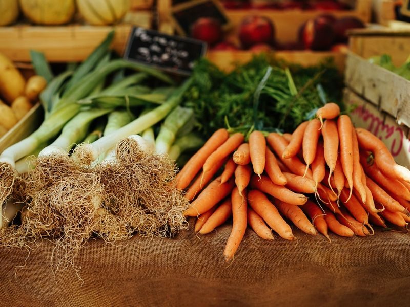 Marché à St Laurent d'Arce