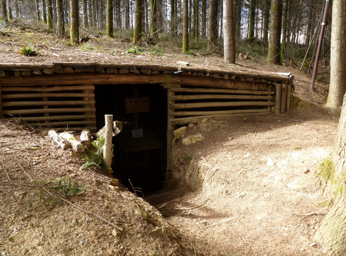 Caches des Maquisards de la forêt de Boubon