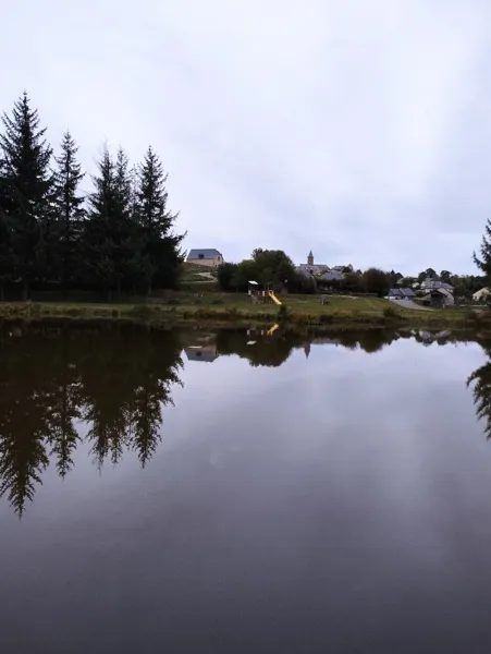 Aire de pique-nique du lac des burons