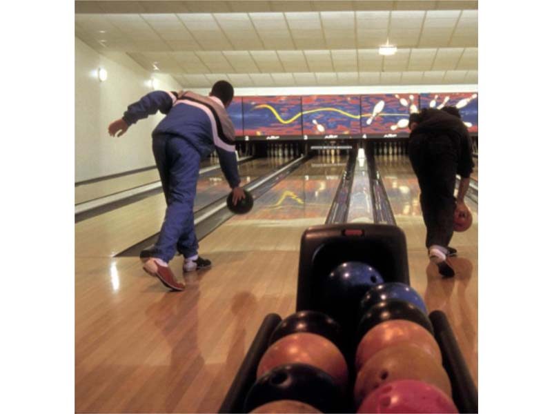 Bowling Cap'Orne