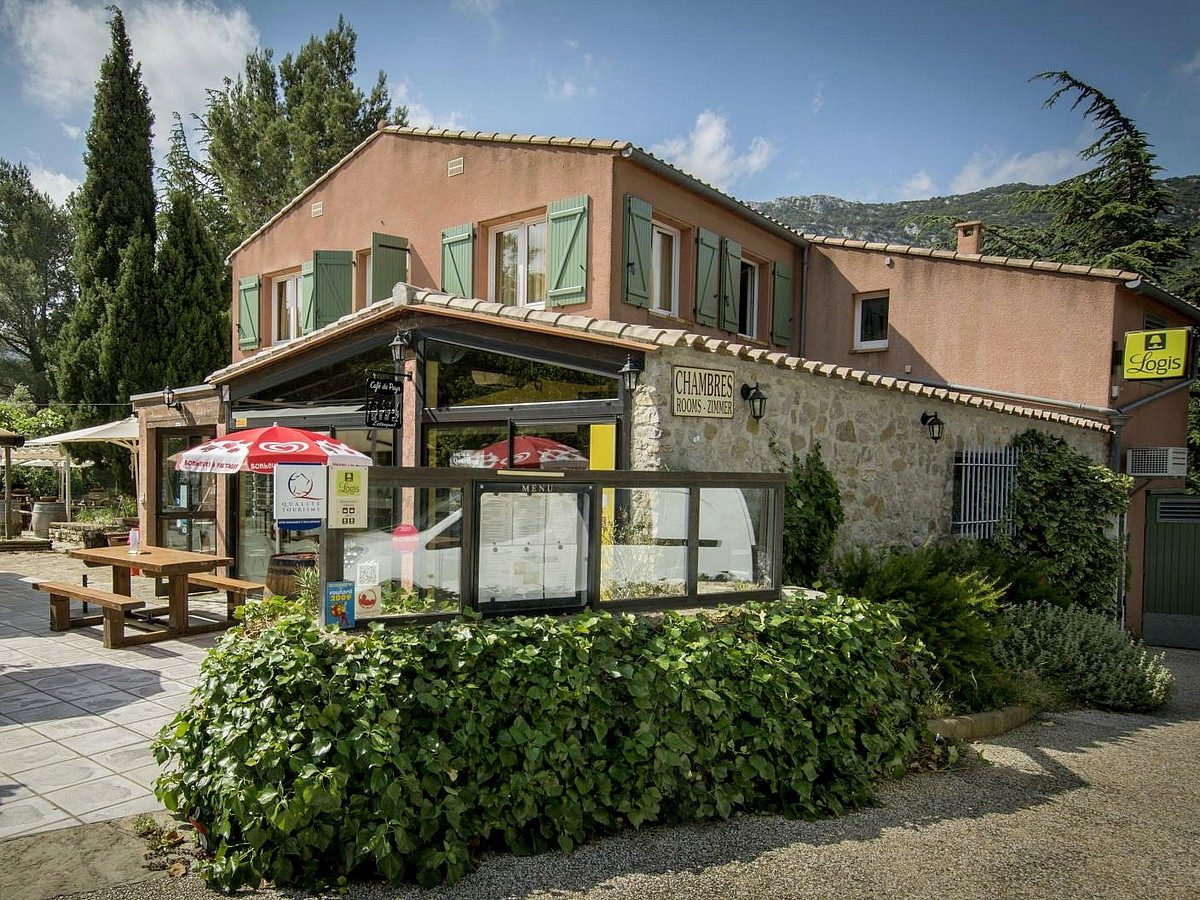 LA TABLE DU CURÉ