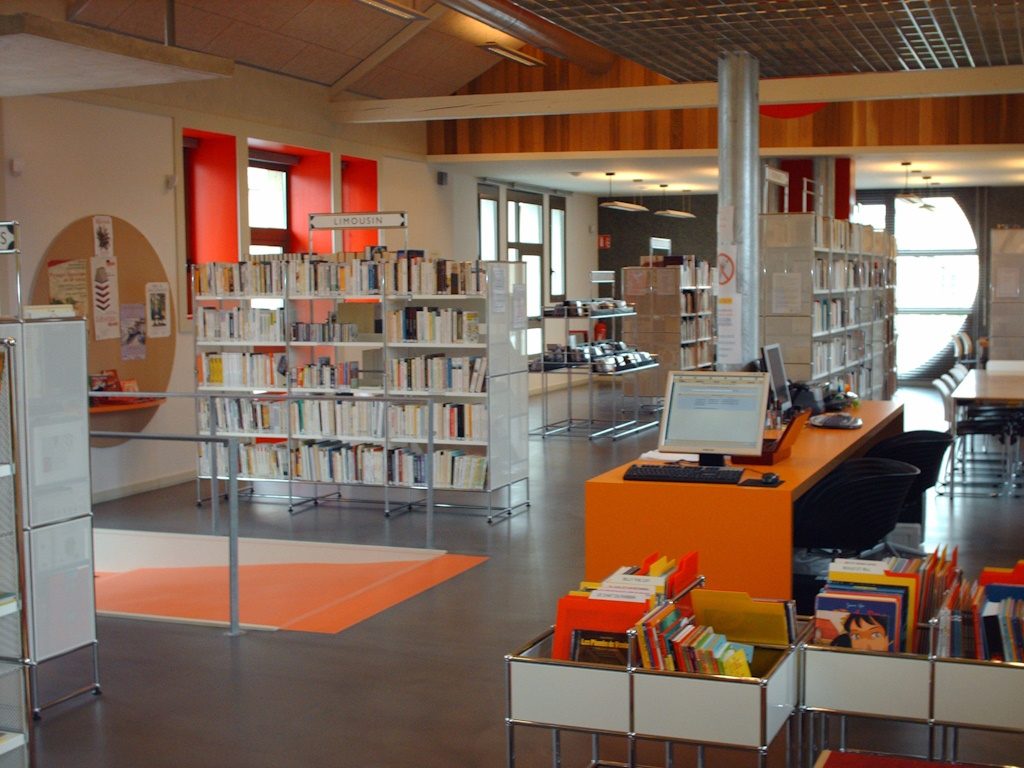 Médiathèque et cyber-base Au fil des mots