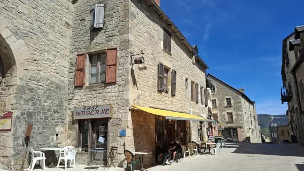 Café Moderne