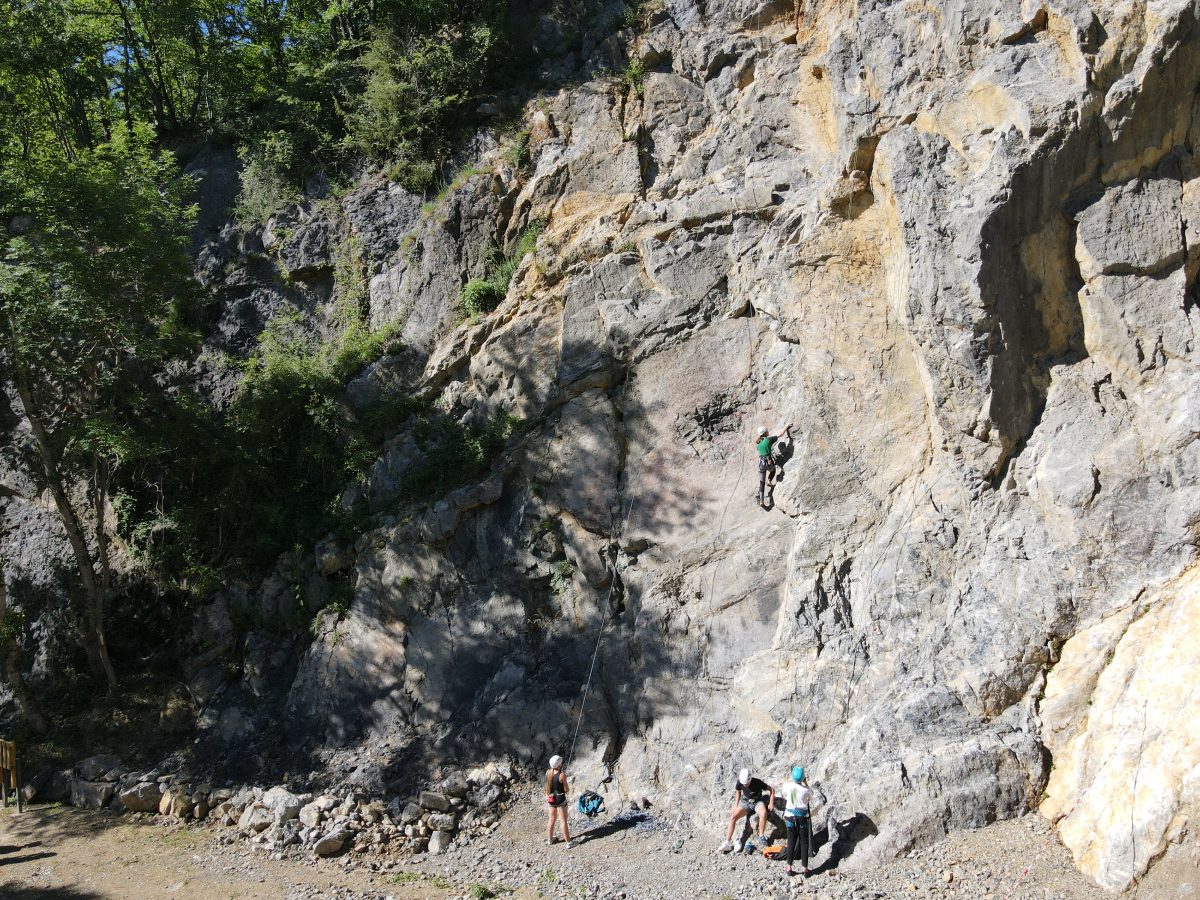 FALAISE D'ESCALADE DE REGADES