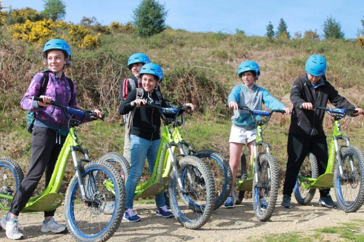 Troï-Trott : descente en trottinettes et trottinettes électriques