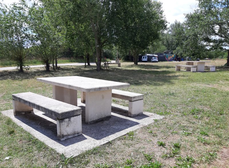 Aire de pique-nique à Baule