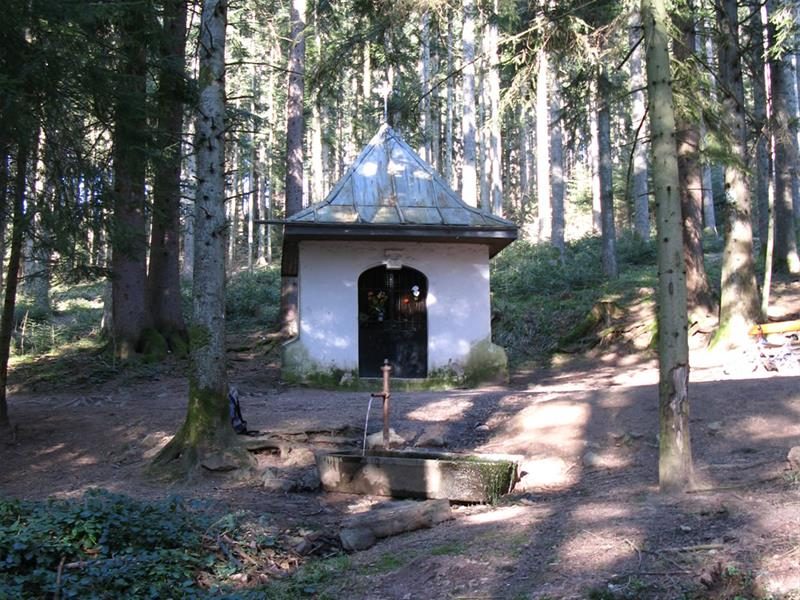 Chapelle et source de Montégoutte