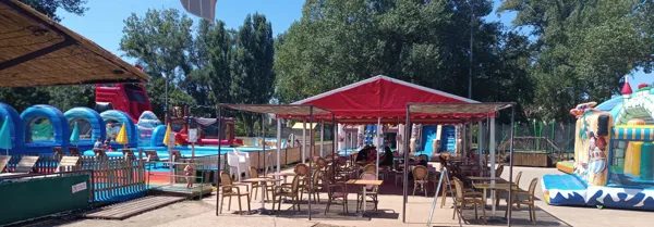 Lou Pitchoo Land Parc de jeux pour l'été