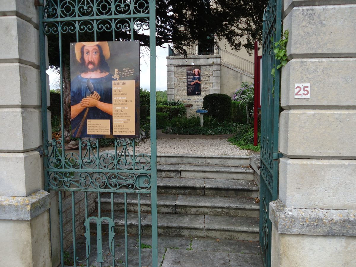 Musée des Arts Naïfs et Populaires de Noyers