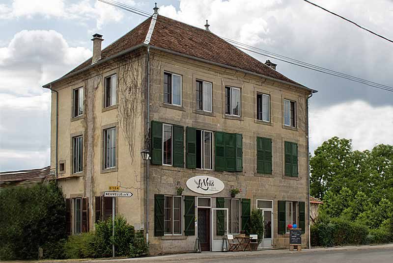 BISTROT "LE VOILA"