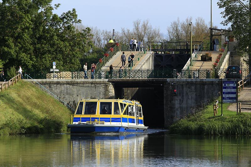 Bateau Promenade - Le Latéral - Croisière Découverte