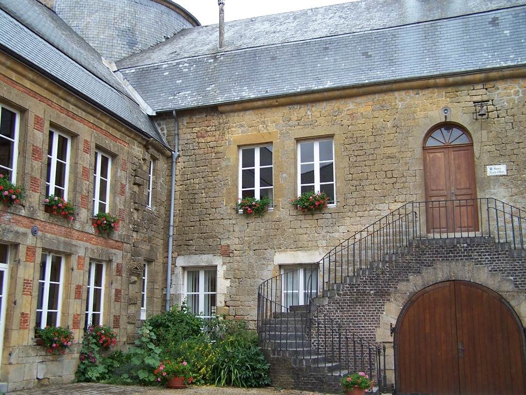 L' ECHELLE
