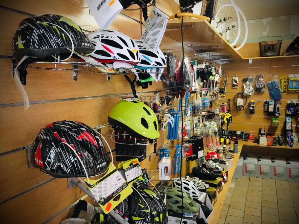 Cycles et Pêche : vente et réparation de vélos