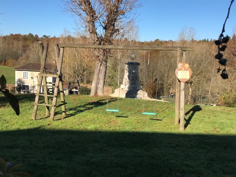Aire de jeux de Valeuil