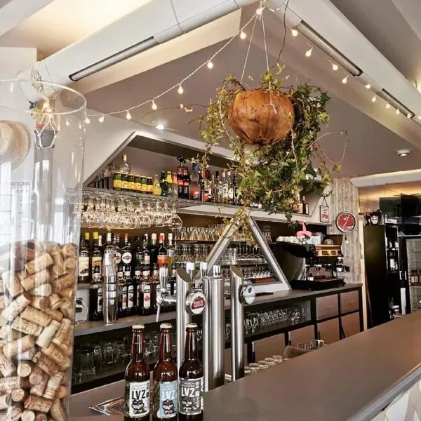 Le Delta : Bar Restaurant Pizzeria
