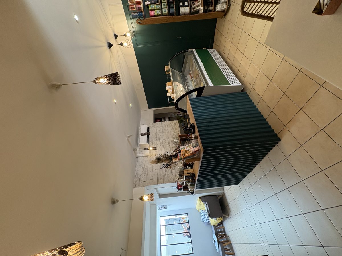 Au Palais d'Oris