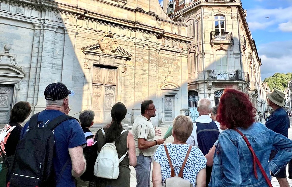 Besançon au XVIIIe,  le renouveau d'une ville française
