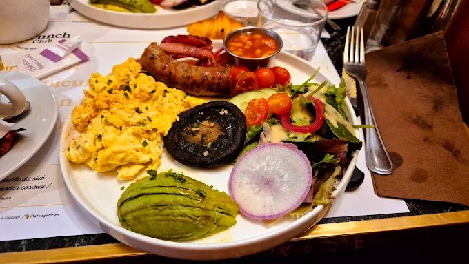 BRUNCH CLUB