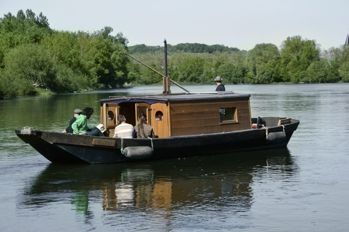 La Toue Cabanée "Bleu Nuit"