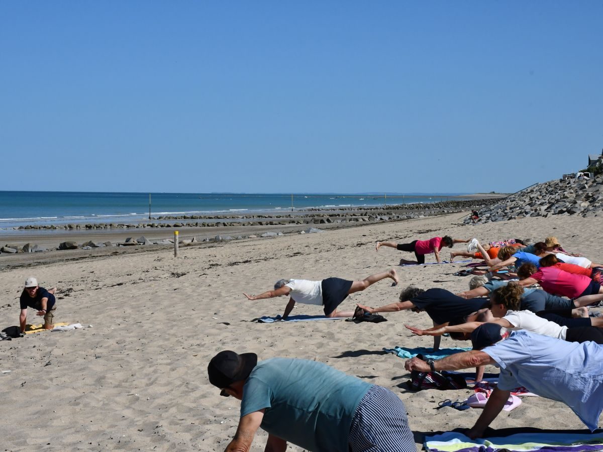 Stretching sur la plage