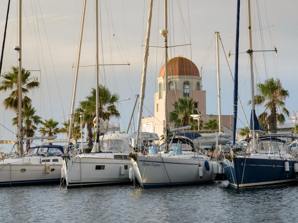 PORT DE PLAISANCE - CAPITAINERIE DE GRUISSAN