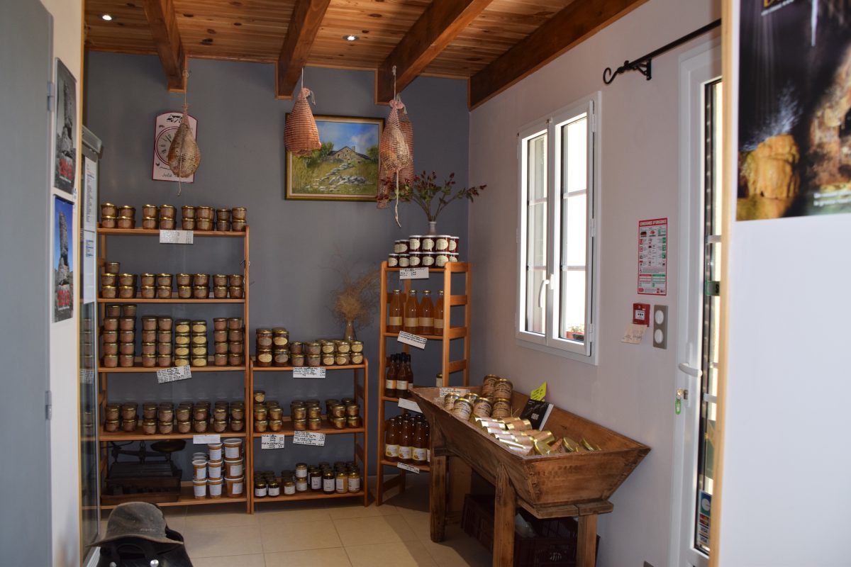 LA FERME DE L'HOM