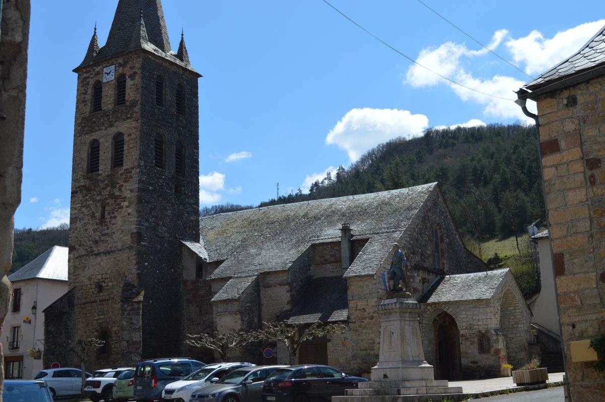 EGLISE SAINT-MEDARD DE BANASSAC