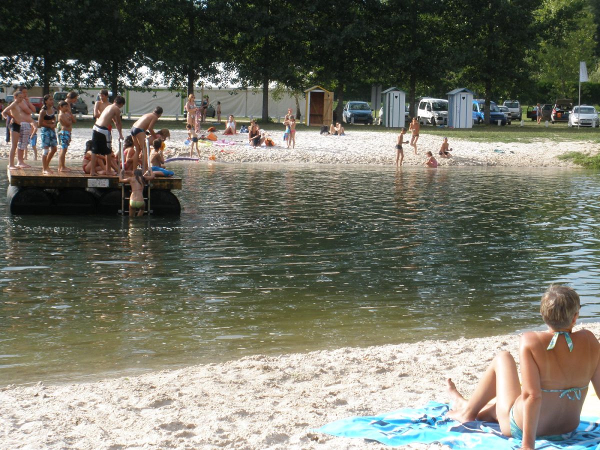 Plage des bords de Dronne à Saint-Aulaye