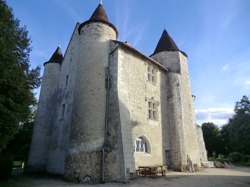 Visite des extérieurs du château de Rouvray