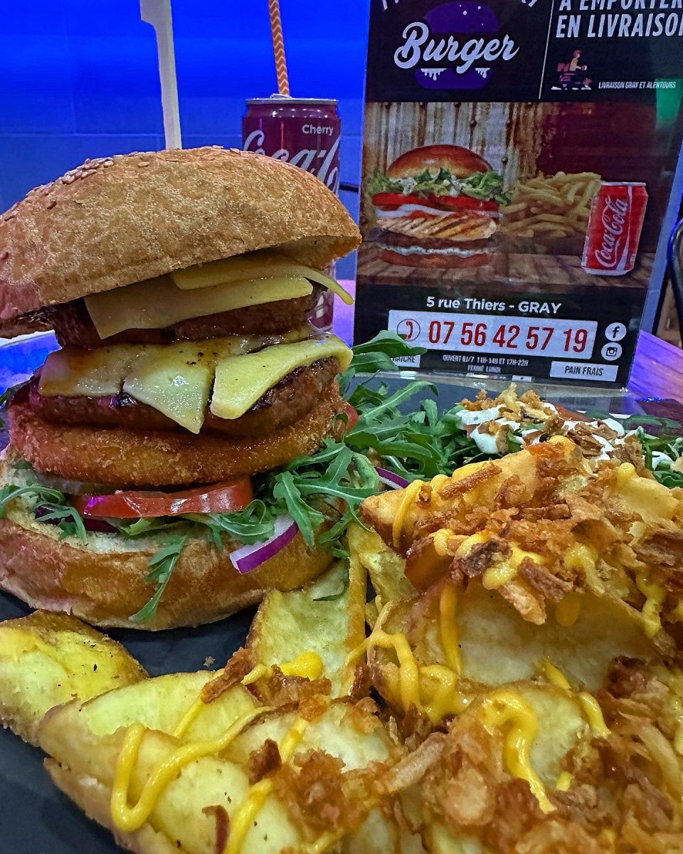 Holly Food Burger
