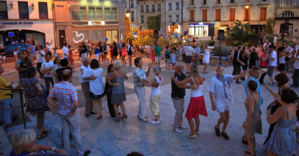 Les Estivales | Les jeudis ça danse !