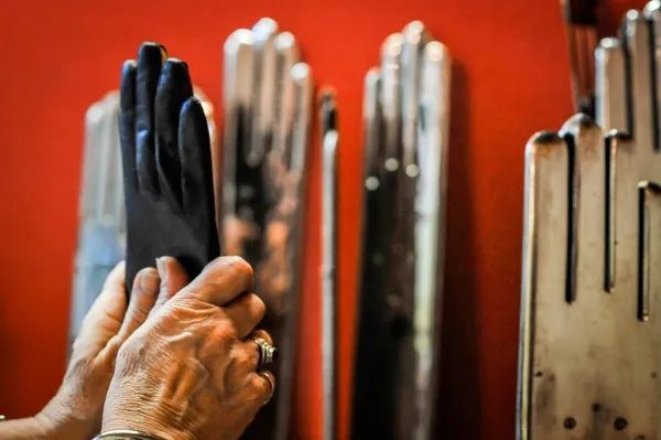 Visite Guidée Histoire de la ganterie (groupes)
