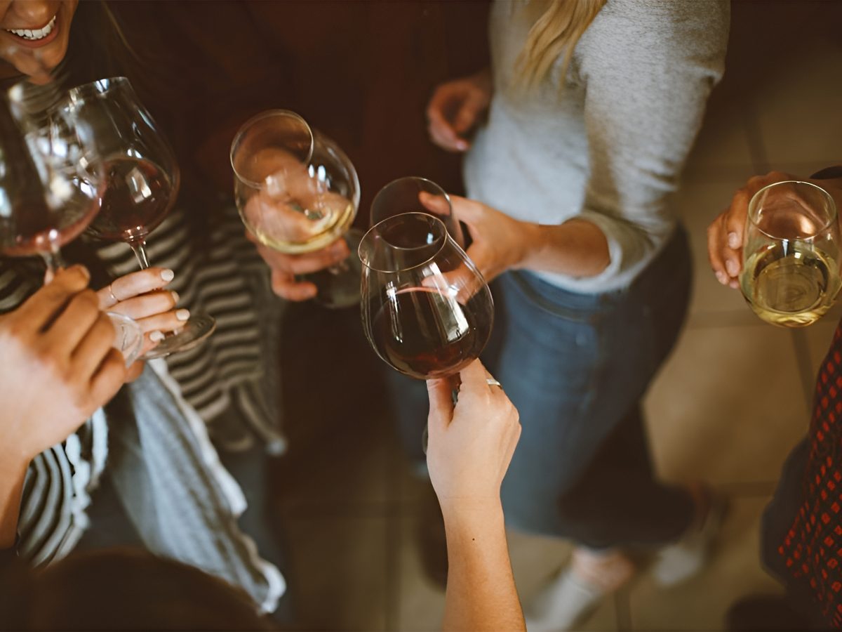 Enterrement de Vie de Garçon et Vie de Jeune Fille chez les Calvados Christian Drouin