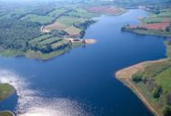 Plan d'eau du Soleil Levant et Barrage de la Touche Poupard