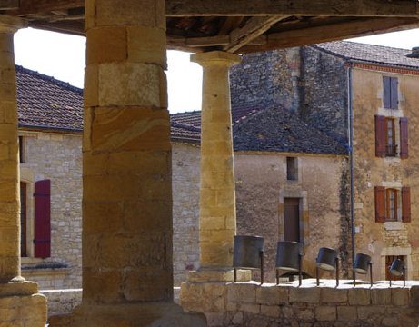 Marché nocturne des Producteurs de Pays à Villefranche du Périgord