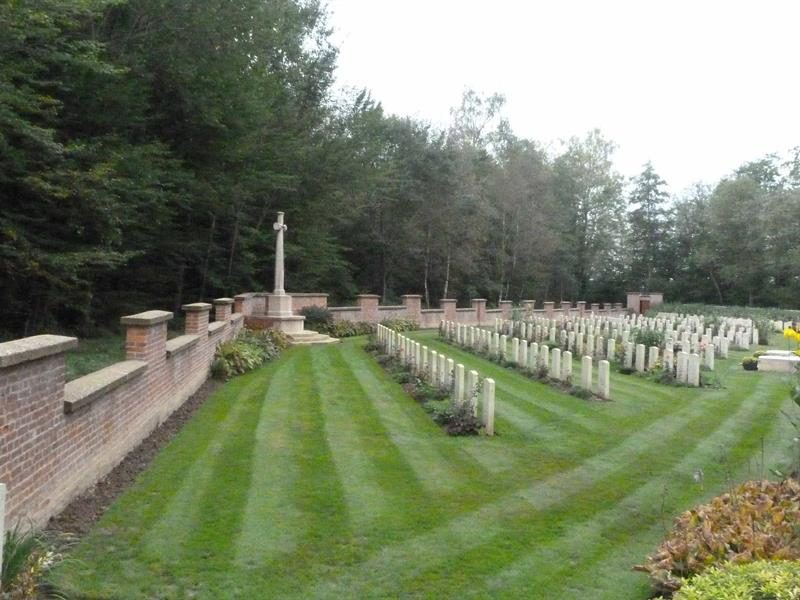 Cimetière du Commonwealth de Charmes