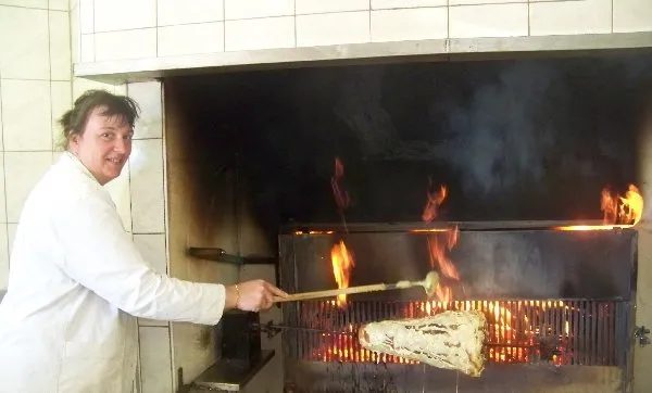 Gâteau à la broche de GIGI (groupes)