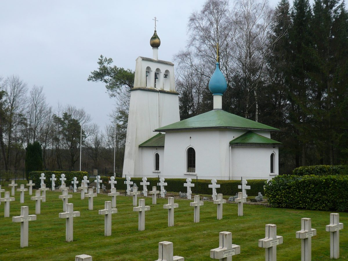 Cimetière militaire et chapelle russe