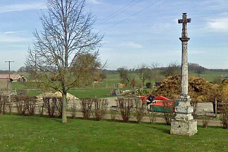Croix de Ravennefontaines (1)